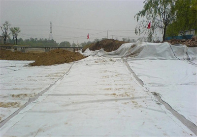 土工布的材料構(gòu)成與特性